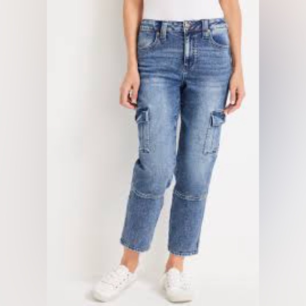 m jeans by maurices™ Straight High Rise Cargo Ankle Jean size 4.